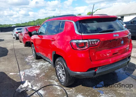 2020 Jeep Compass Sun And Wheel Fwd z USA, uszkodzony, nr VIN 3C4NJCBB2LT205894